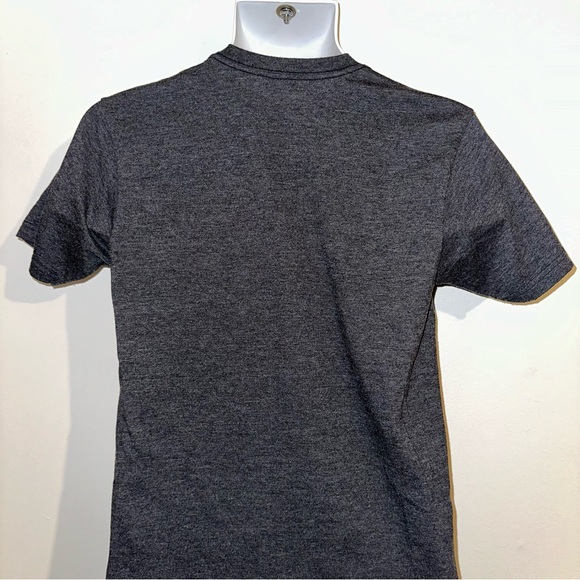 Men’s vans graphic T-Shirt heather gray with red and white logo size small 🆕 - Picture 12 of 12